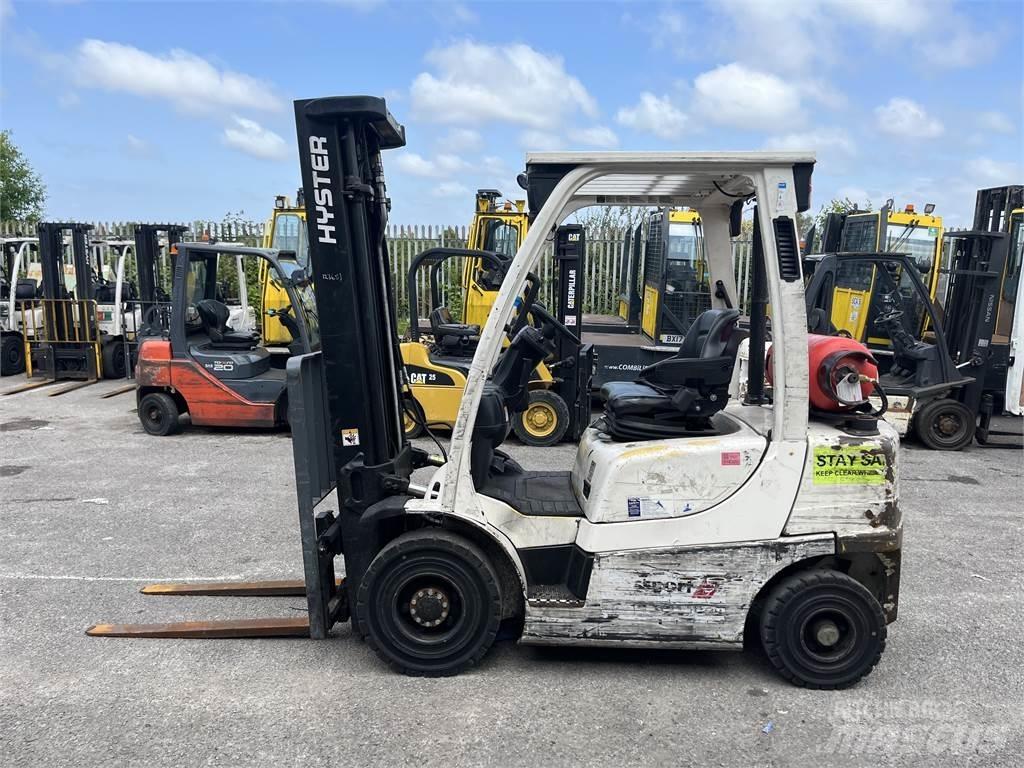 Hyster H2.5FT LPG trucks