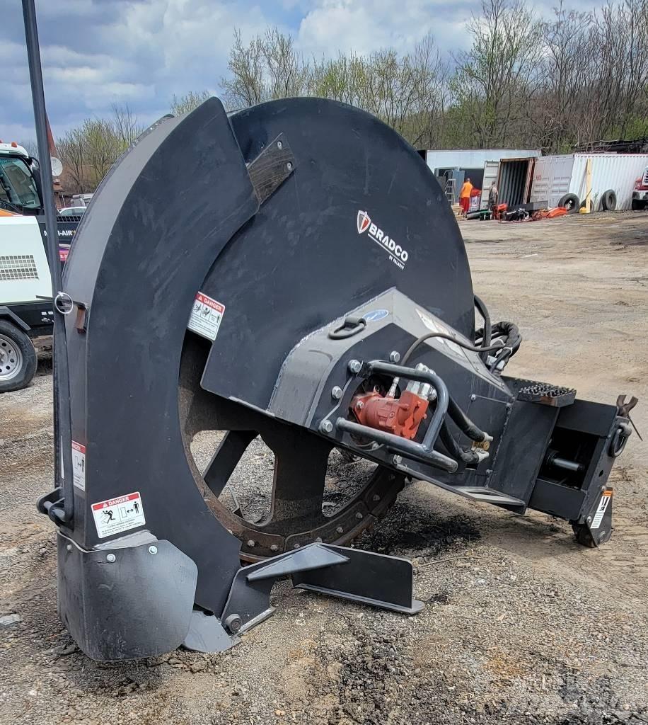 Bradco X24-610 Asphalt Splitting Equipment