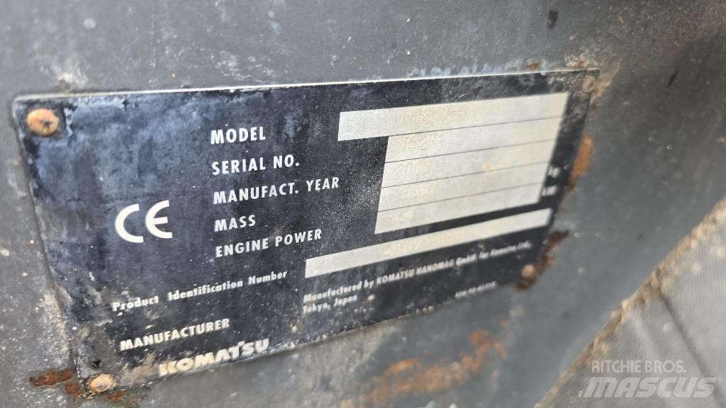 Komatsu WA 250 Wheel Loaders