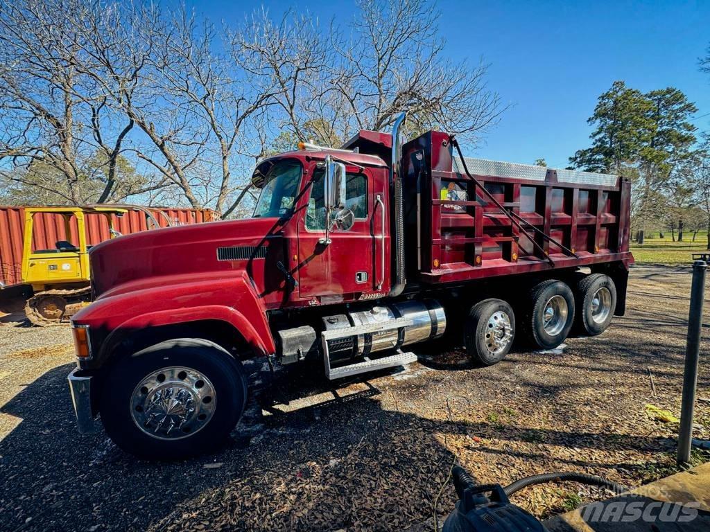 Mack CHU600 Dump Trucks