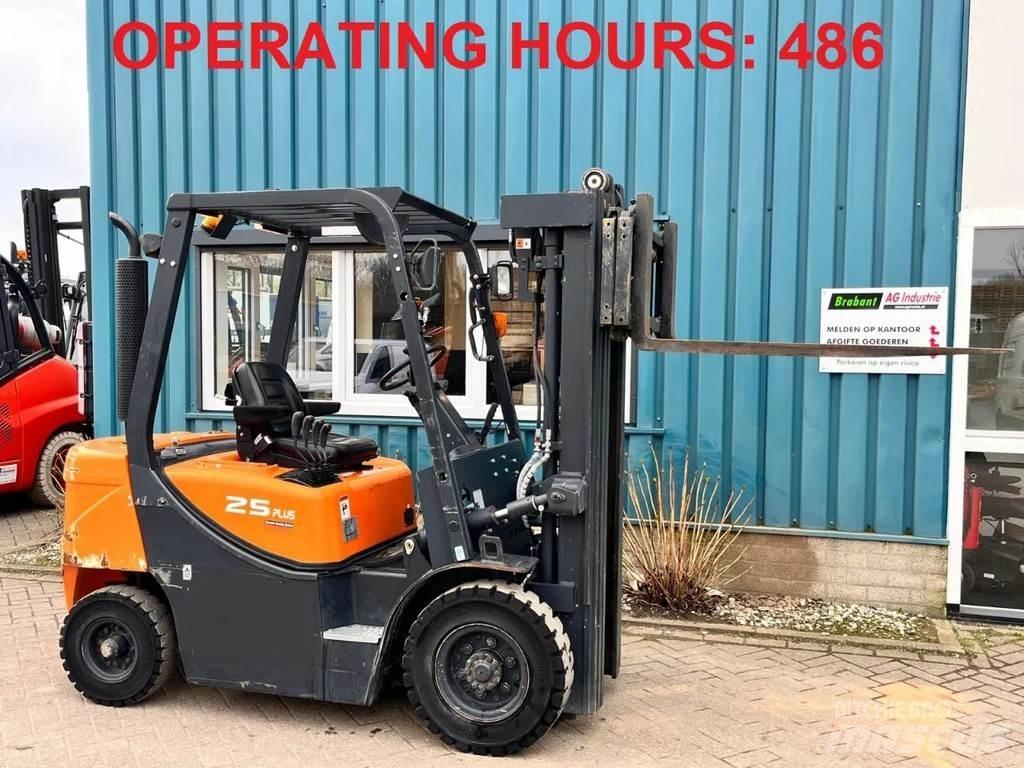 Doosan D25GP Diesel Forklifts