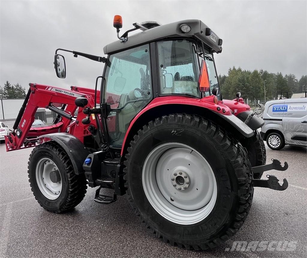 Massey Ferguson 5613 Tractors
