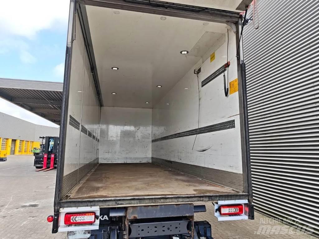 Volvo FM 340 4x2 Box trucks