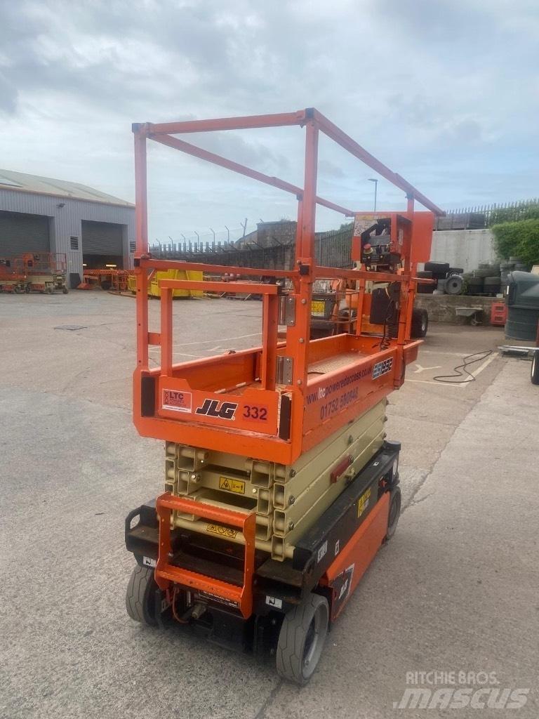 JLG ES 1932 Scissor Lifts