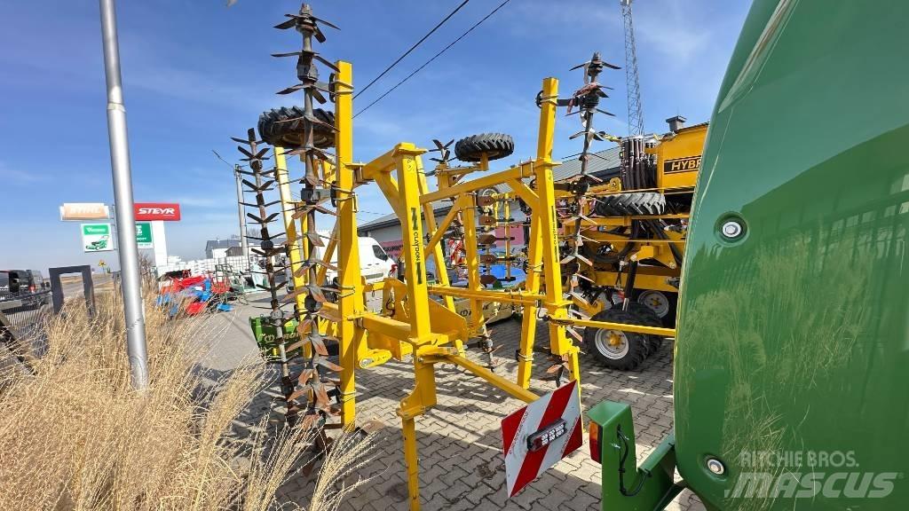 Claydon TERRASTAR Chain Harrows