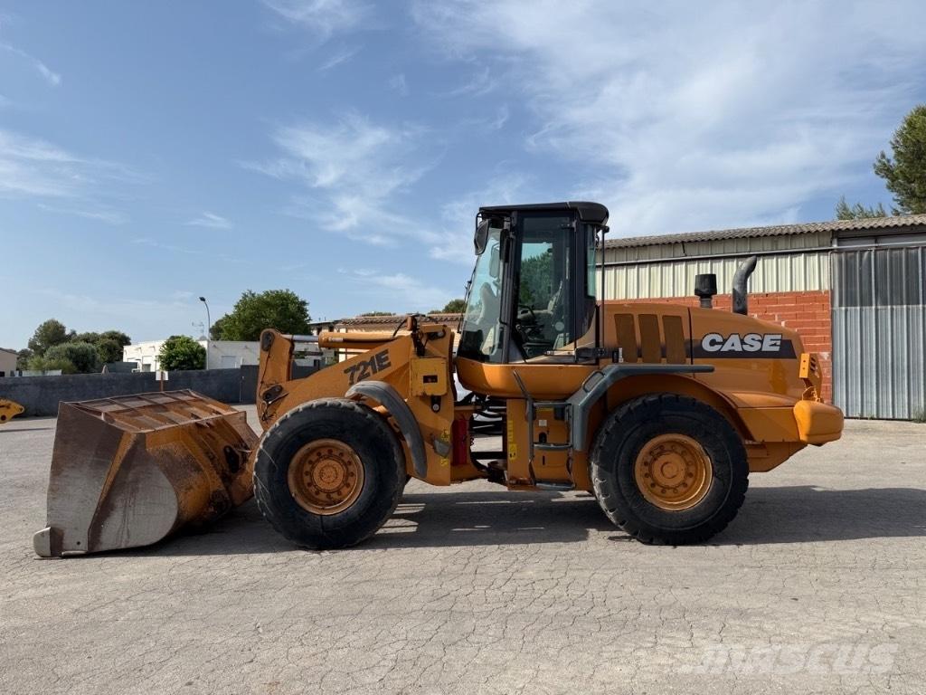 CASE 721 E Wheel Loaders