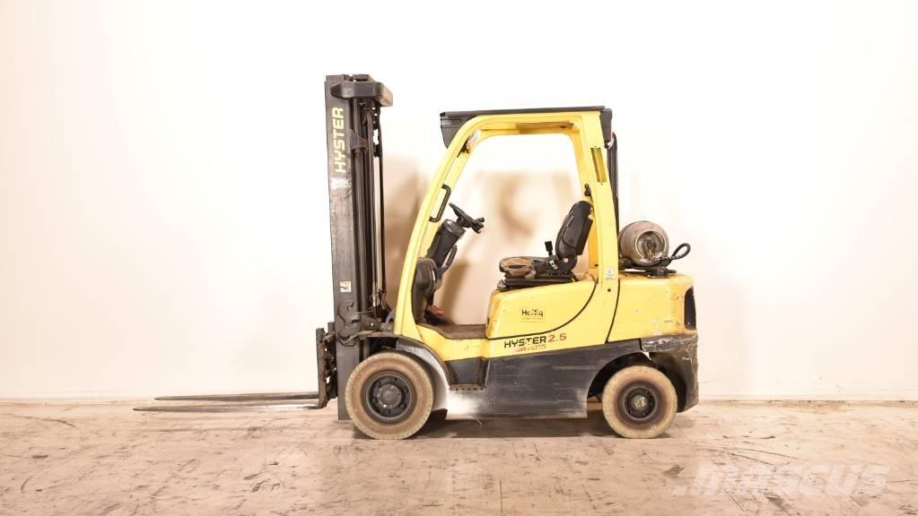 Hyster H2.5FT LPG trucks