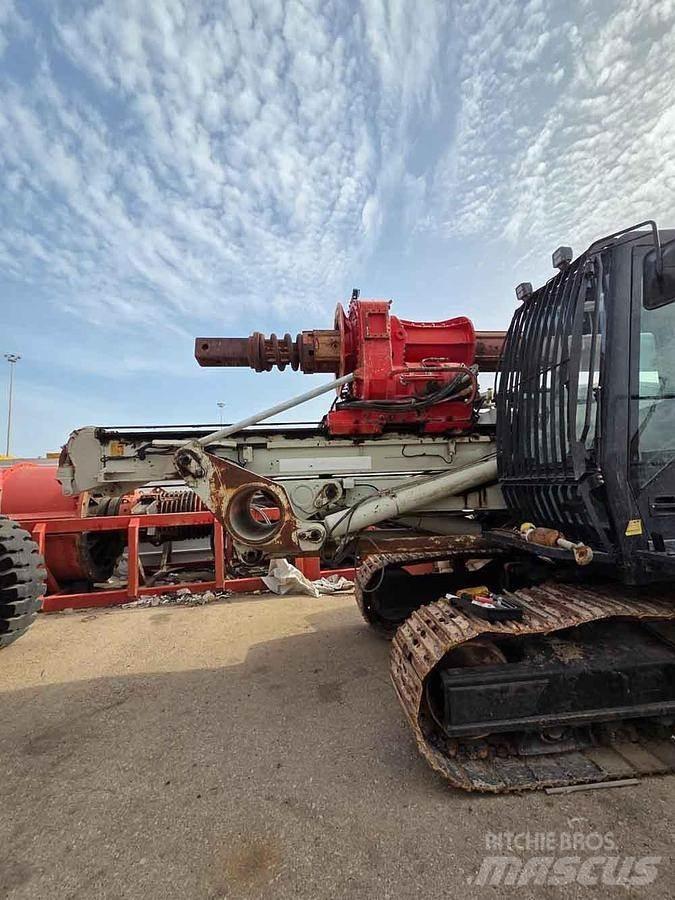 Comacchio CH450 Surface drill rigs