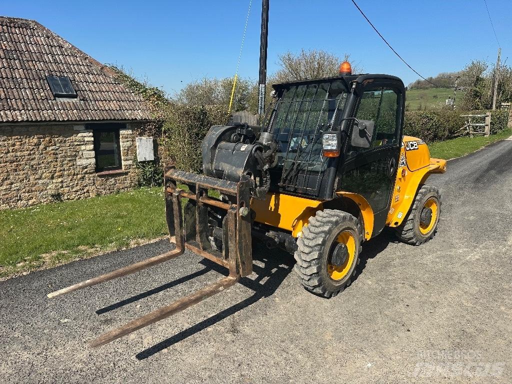 JCB 520-40 Telescopic Handlers
