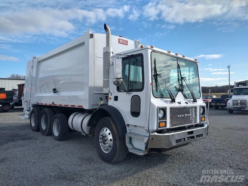 Mack MR Garbage Trucks / Recycling Trucks