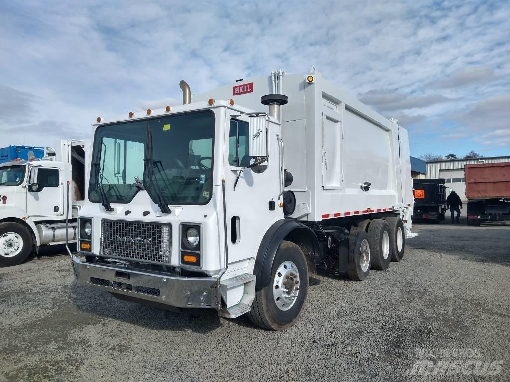 Mack MR Garbage Trucks / Recycling Trucks