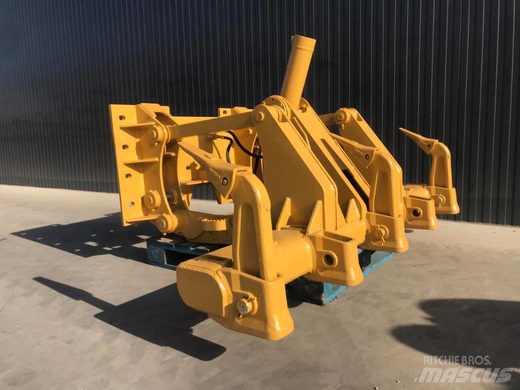 Volvo G946 Rippers