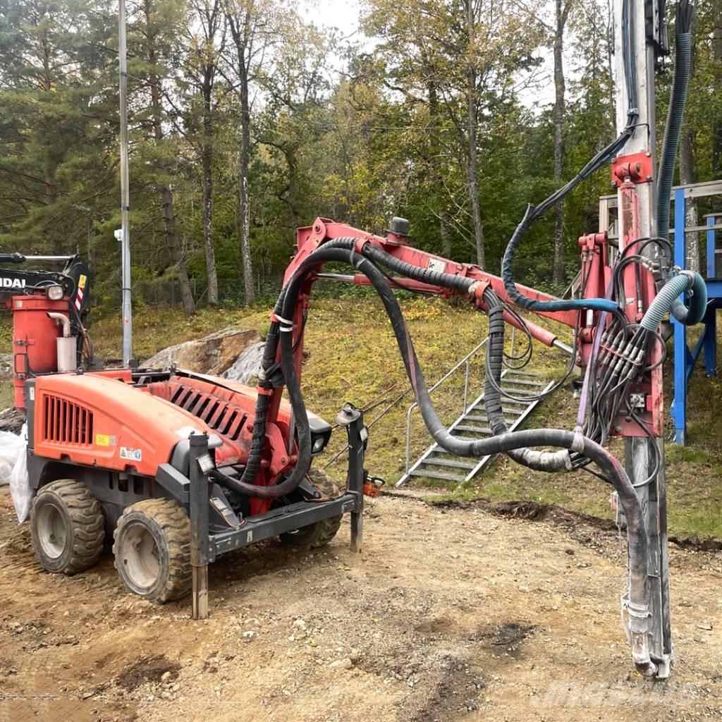Sandvik DC 125R Surface drill rigs