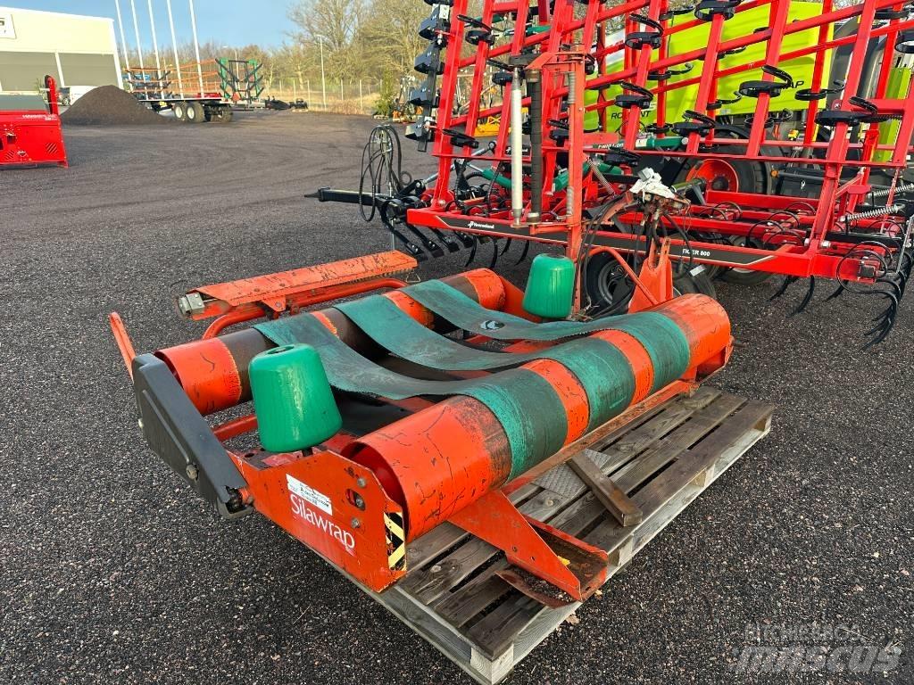 Kverneland UN7556 Bale Wrappers