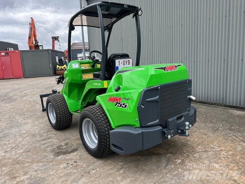 Avant 755 i Mini Loader