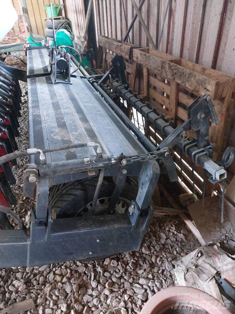 Tume JC 3000 Drills