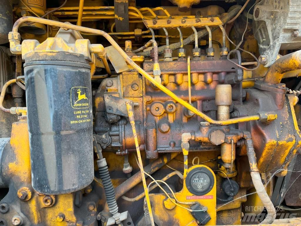 DEERE 862 Scrapers