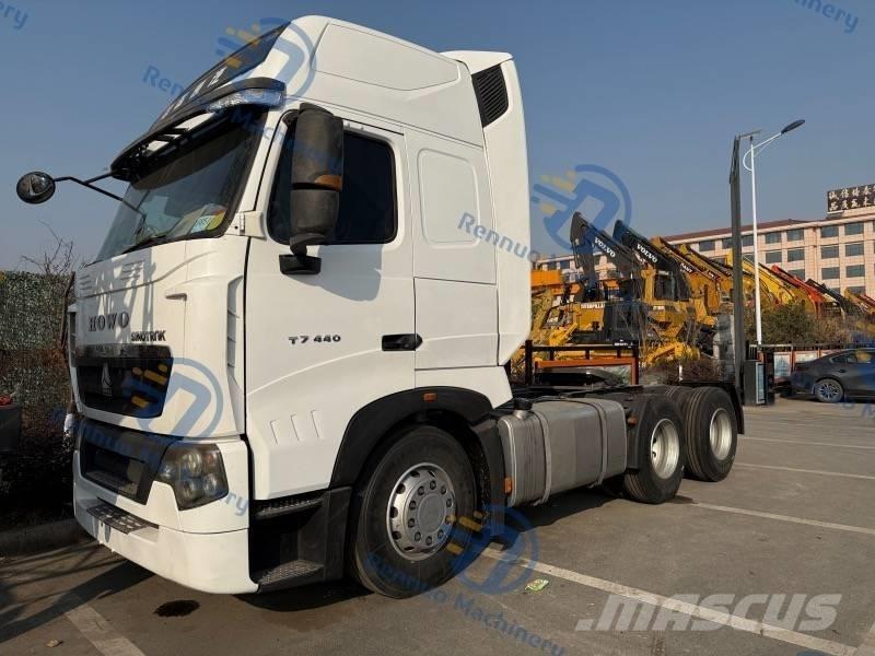 Howo Tractor 420 Conventional Trucks / Tractor Trucks