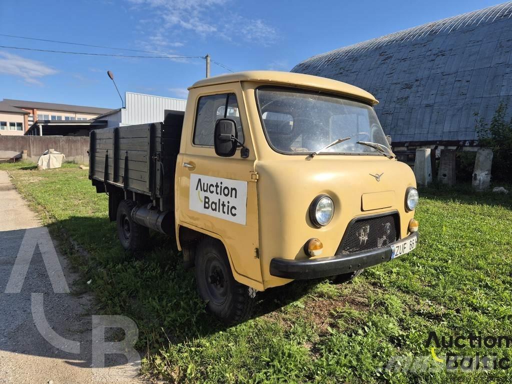  UAZ 3303 Pickup Trucks