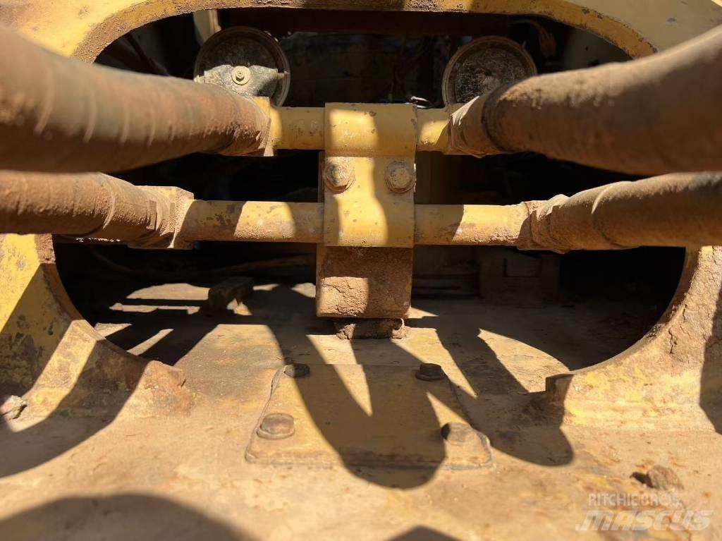 CAT 330 CL Crawler Excavators