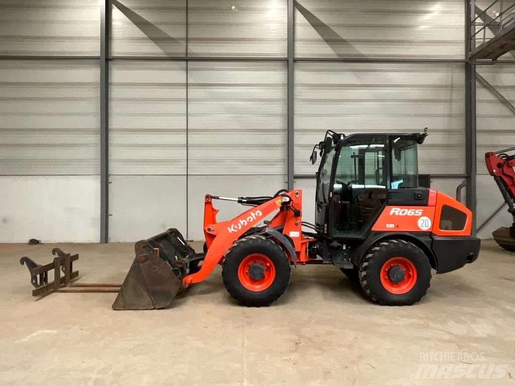 Kubota R 065 Wheel Loaders
