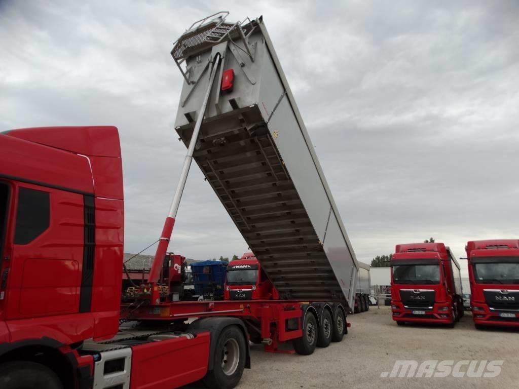 Benalu C39 Grain / Hopper / Tipper Trailers