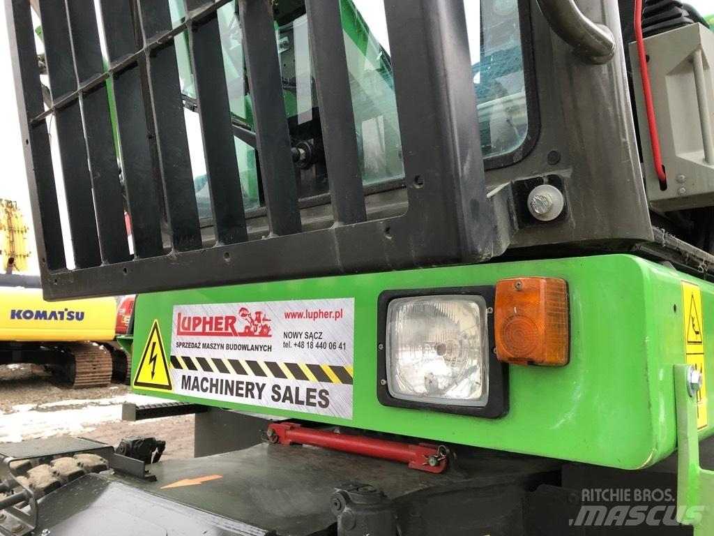 Sennebogen 821 Waste / Industry Handlers