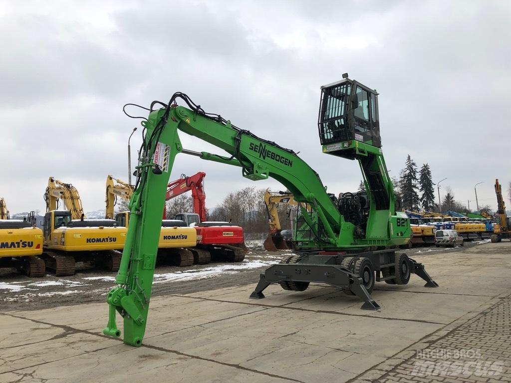 Sennebogen 821 Waste / Industry Handlers