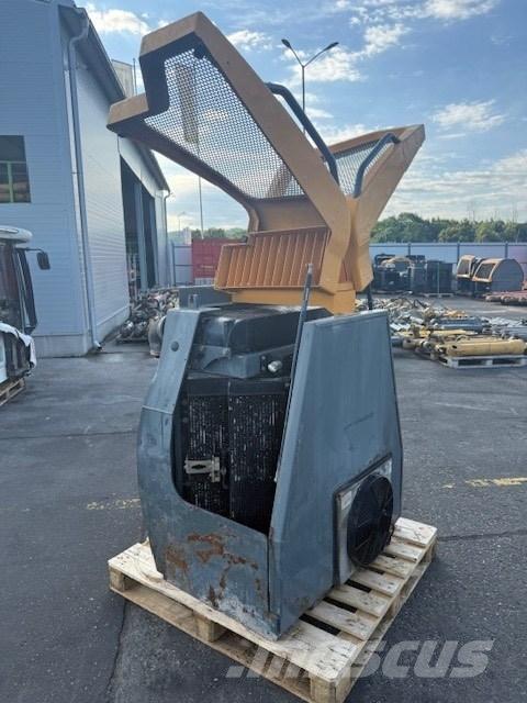 Liebherr L 556 Radiators