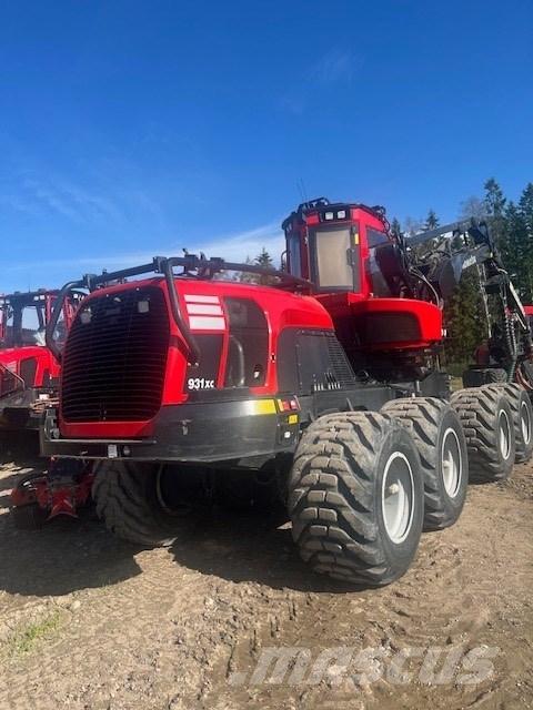 Komatsu 931 XC Harvesters