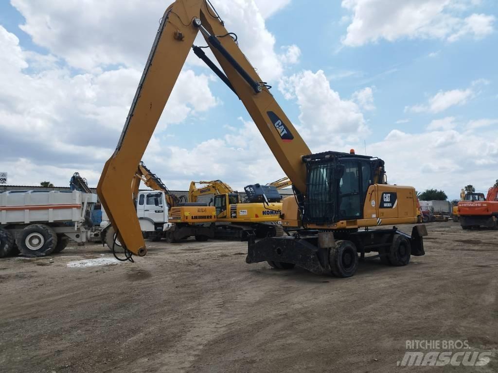 CAT MH3024 Waste / Industry Handlers
