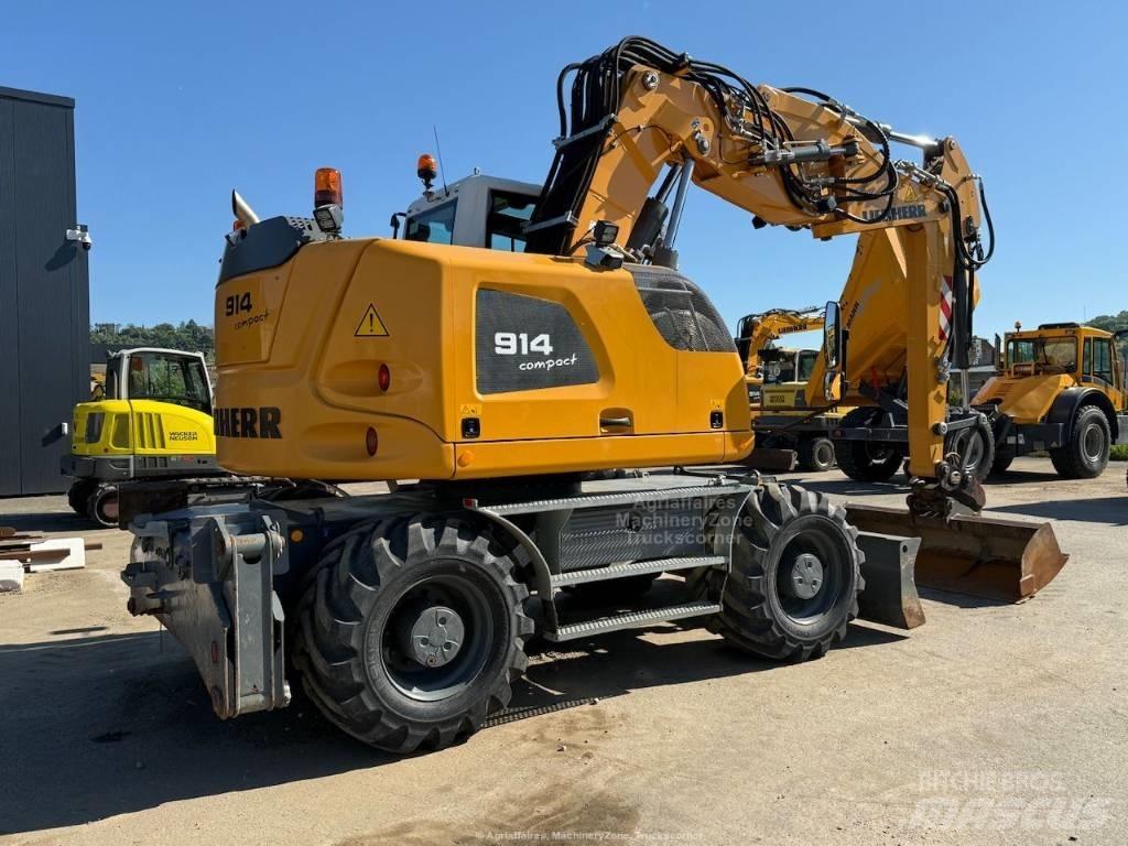 Liebherr A 914 Wheeled Excavators