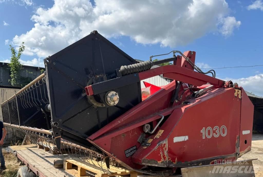 Case IH 2366 E Combine Harvesters