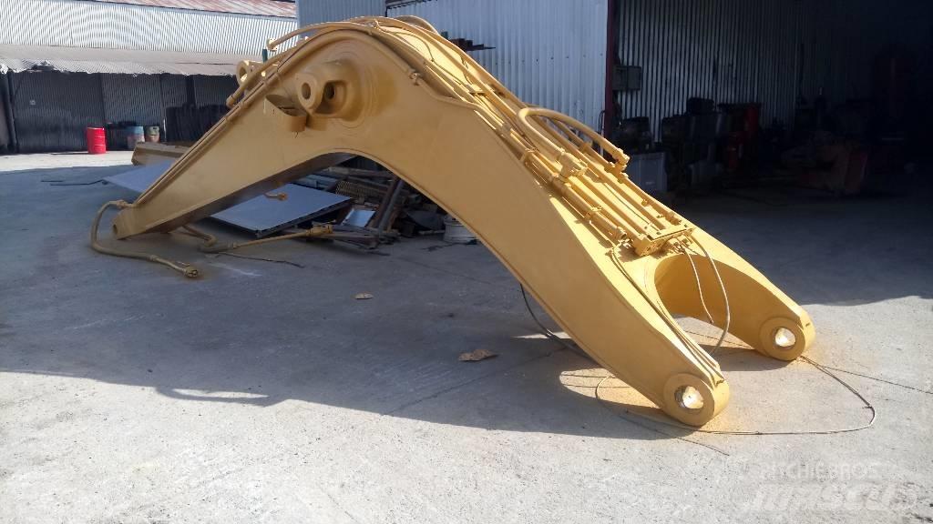 CAT 245 Booms and dippers