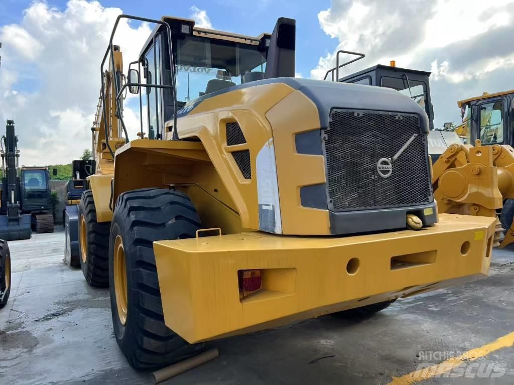 Volvo L 105 Wheel Loaders