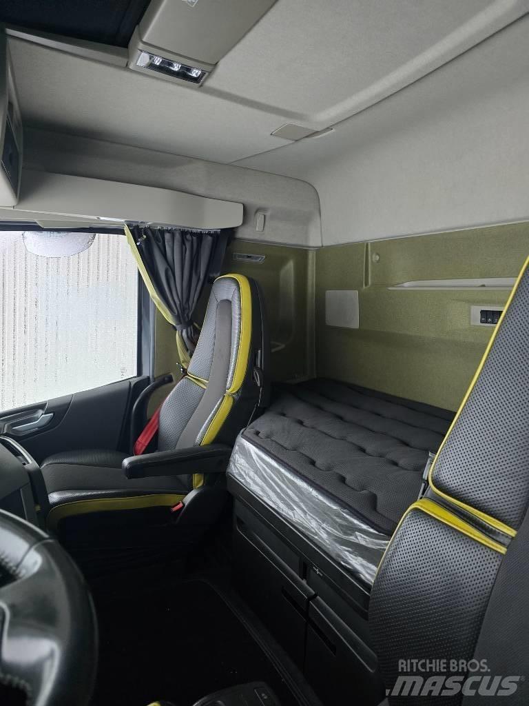Volvo FH 16 750 Dump Trucks