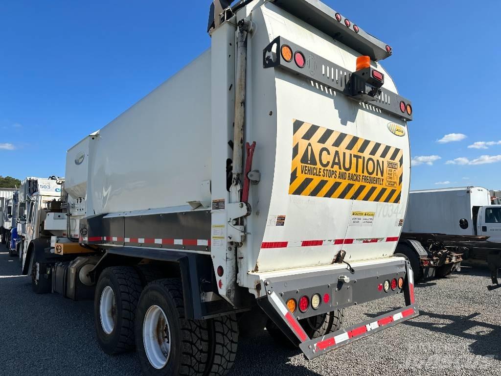 Mack LEU613 Garbage Trucks / Recycling Trucks