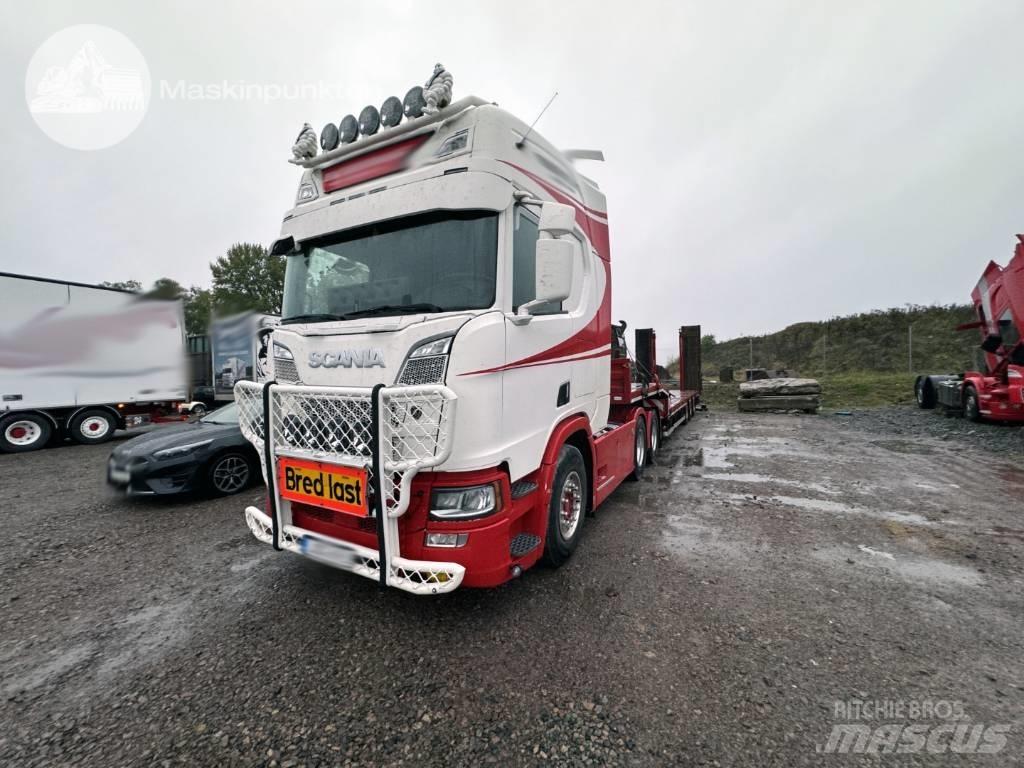 Scania R 580 Conventional Trucks / Tractor Trucks