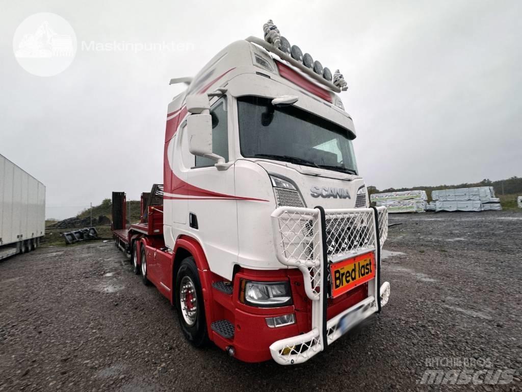 Scania R 580 Conventional Trucks / Tractor Trucks