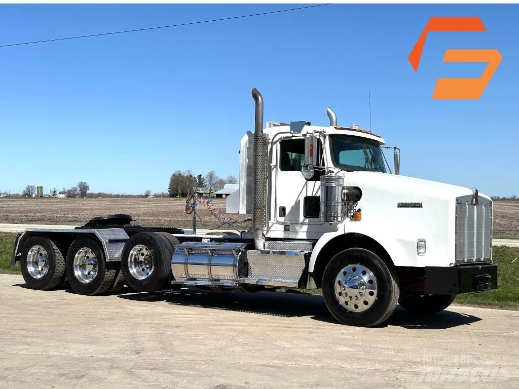 Kenworth T800 Conventional Trucks / Tractor Trucks