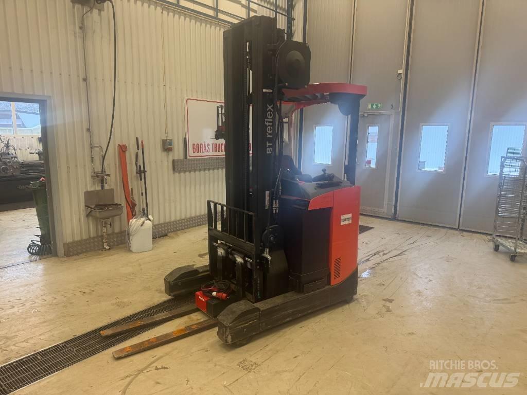 BT Toyota RRE 160 Reach trucks