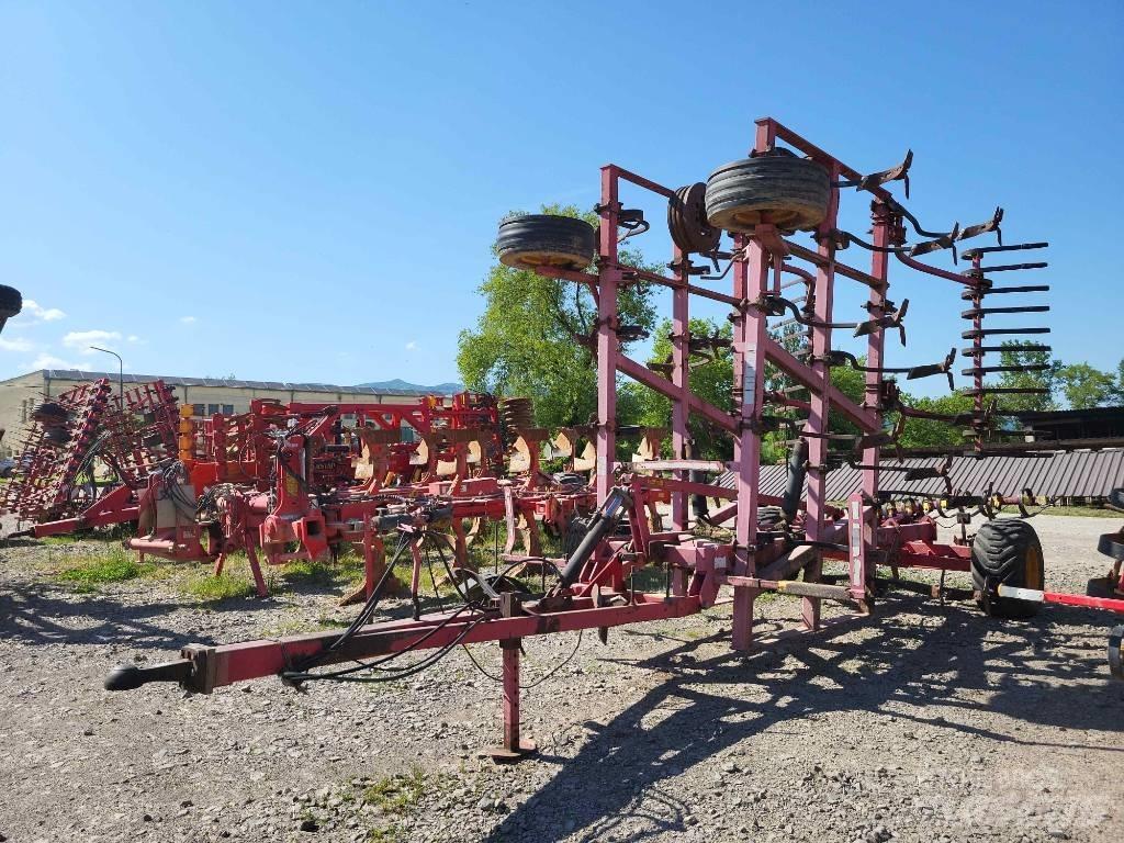 Väderstad Cultus 700 Cultivators