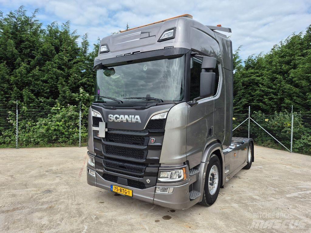 Scania R 650 Conventional Trucks / Tractor Trucks