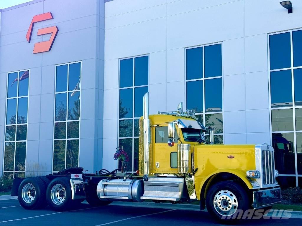 Peterbilt 389 Conventional Trucks / Tractor Trucks