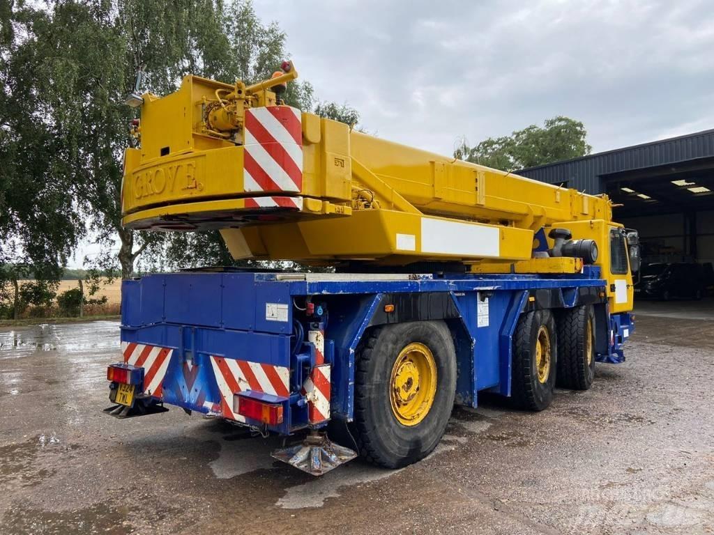 Grove GMK 3050 Mobile and all terrain cranes