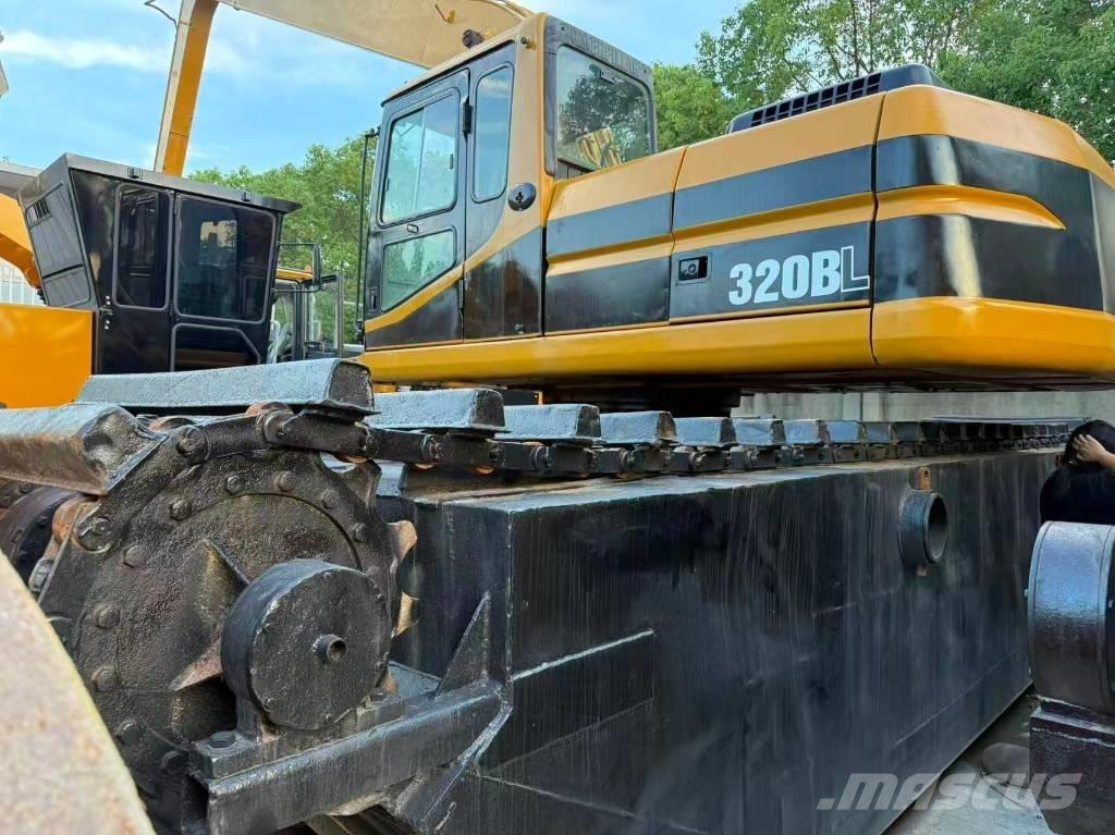 CAT 320BL Amphibious Excavators