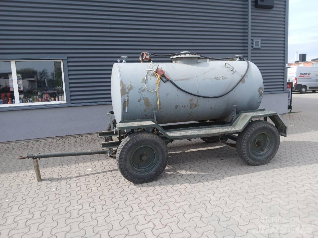  Tankvagn 2-kubik Other Trailers