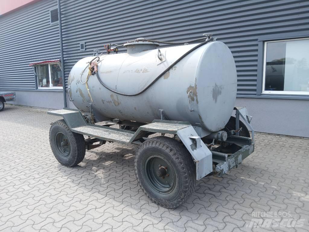  Tankvagn 2-kubik Other Trailers