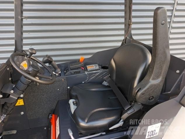 Bobcat l28 Mini Loader