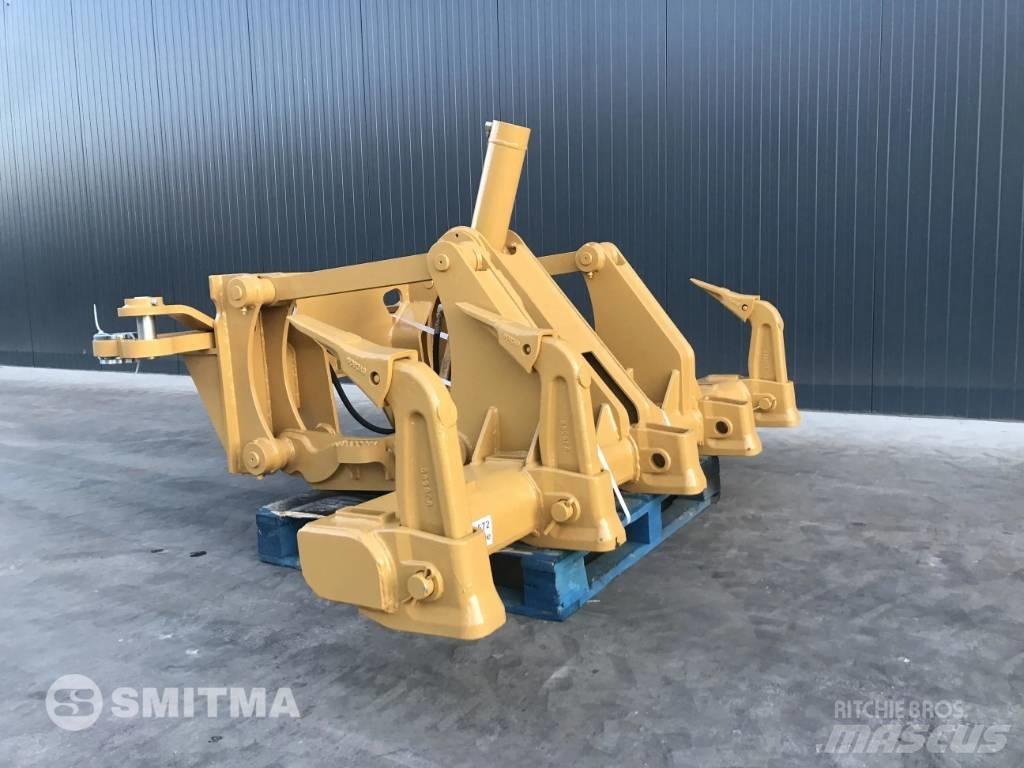 CAT 120M Rippers